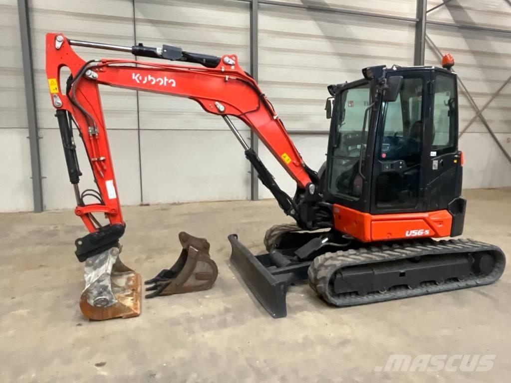 Kubota U 56-5 小型挖土機/掘鑿機<7t(小型挖掘機)