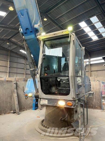 Fuchs AHL 831 D 廢棄物/工業用操作車