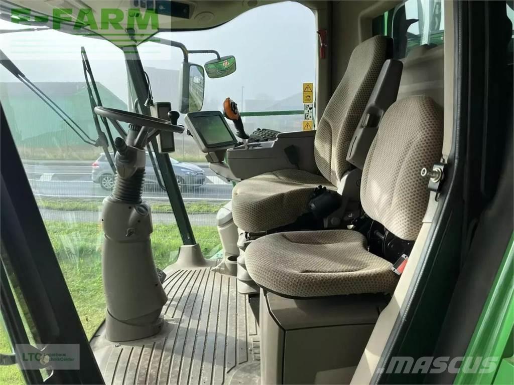 John Deere t670 聯合收穫機