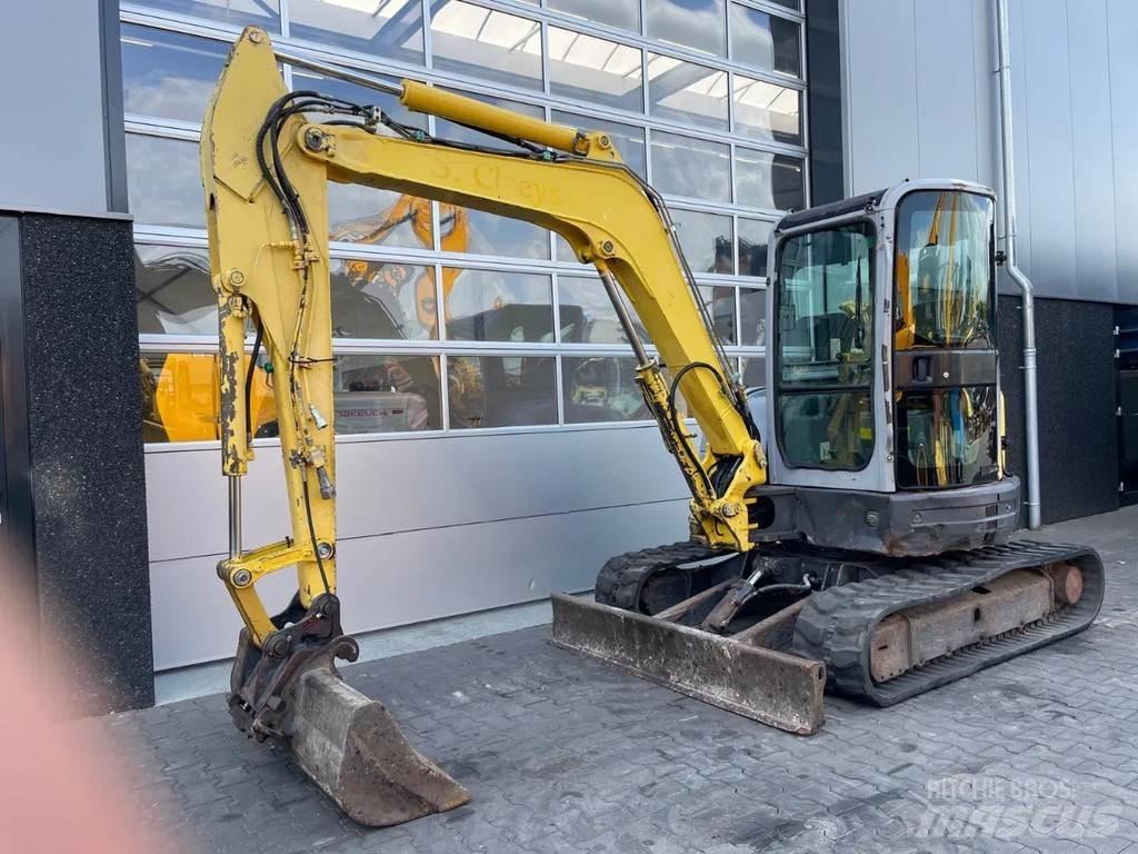 New Holland E50.2 小型挖土機/掘鑿機<7t(小型挖掘機)