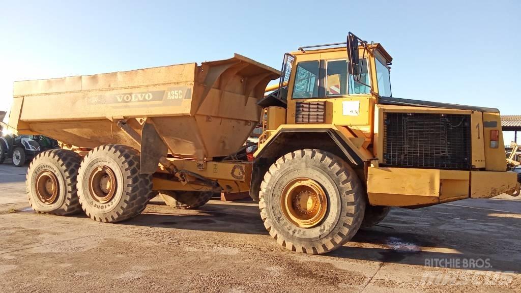 Volvo A35C 鉸接式起吊車