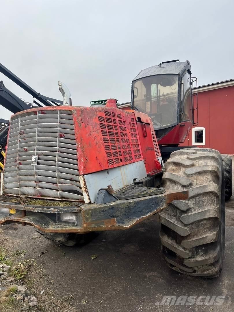 Valmet 921 收穫機