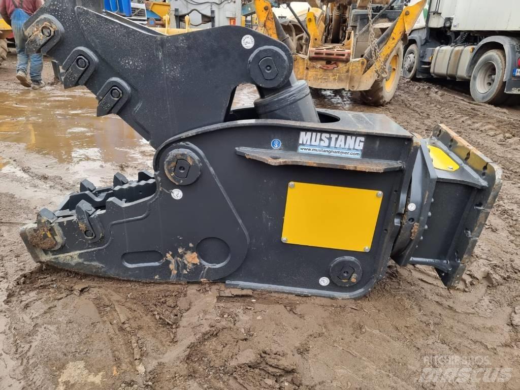 Mustang RH 16 工程軋碎機(壓碎機)