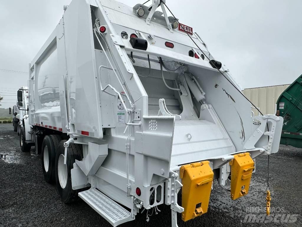 Freightliner M2 垃圾車