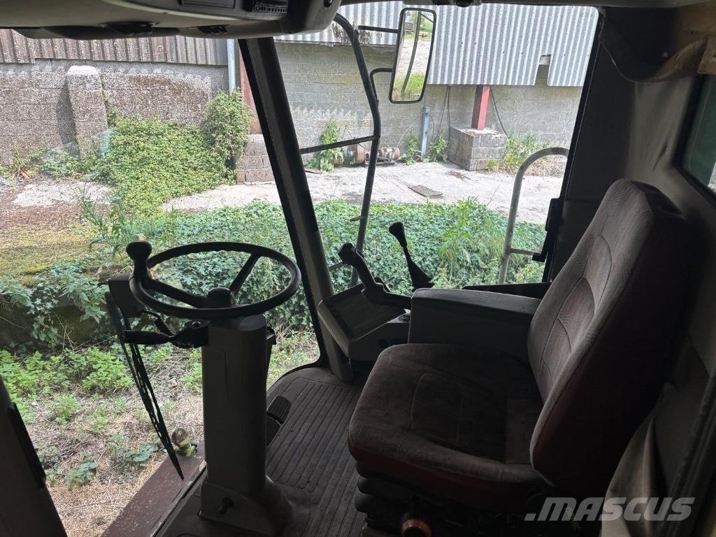 CLAAS Lexion 420 聯合收穫機