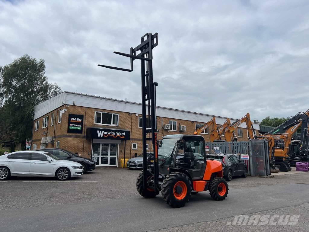 Ausa C 251 H 柴油卡車