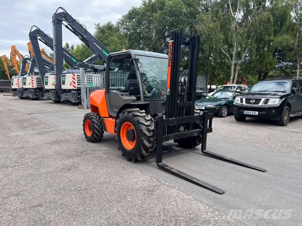 Ausa C 251 H 柴油卡車