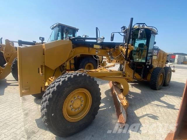 CAT 140M 平土機