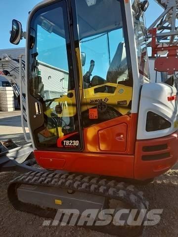 Takeuchi TB 230 小型挖土機/掘鑿機<7t(小型挖掘機)
