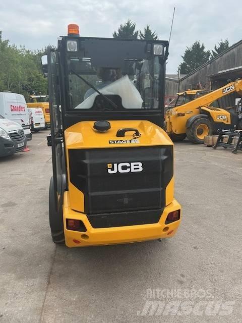 JCB 403 PLUS 農業用伸縮臂裝載機