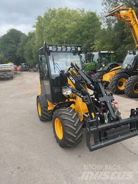 JCB 403 PLUS 農業用伸縮臂裝載機