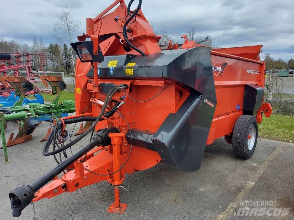 Kuhn Primor 5570 M 草捆撕碎機、切割機、拆袋機