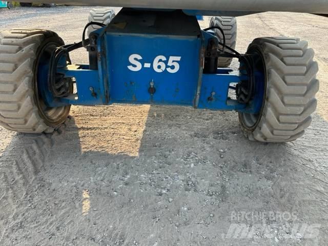 Genie S 65 伸縮臂高空作業車