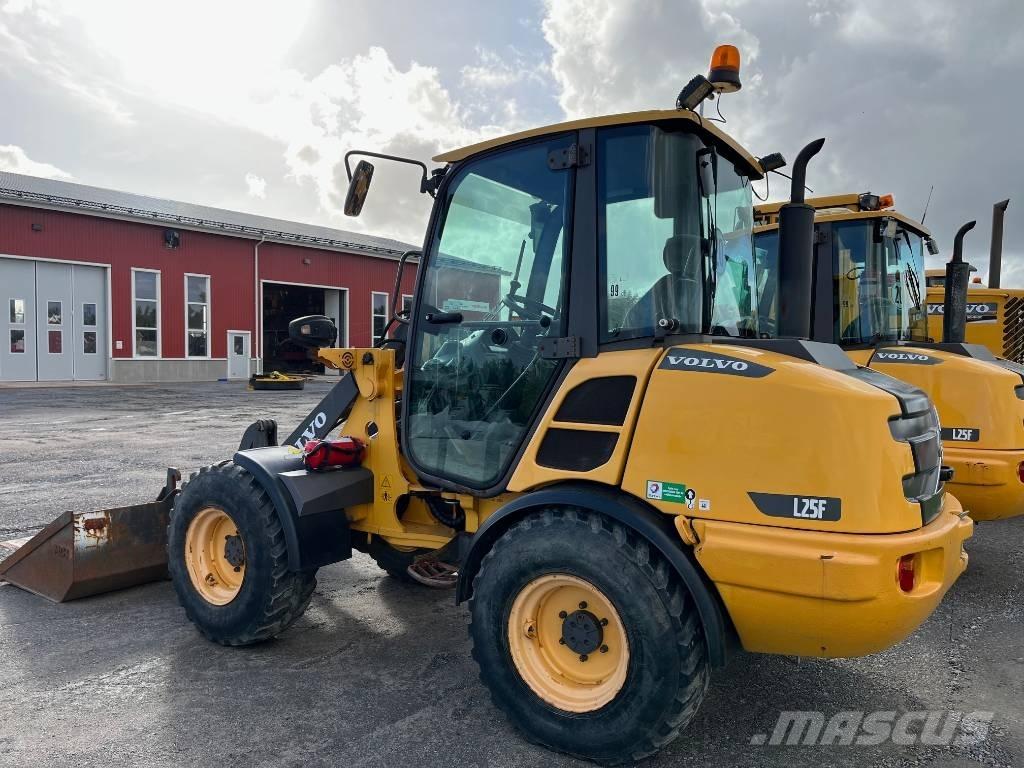 Volvo L 25 F 輪胎式裝載機