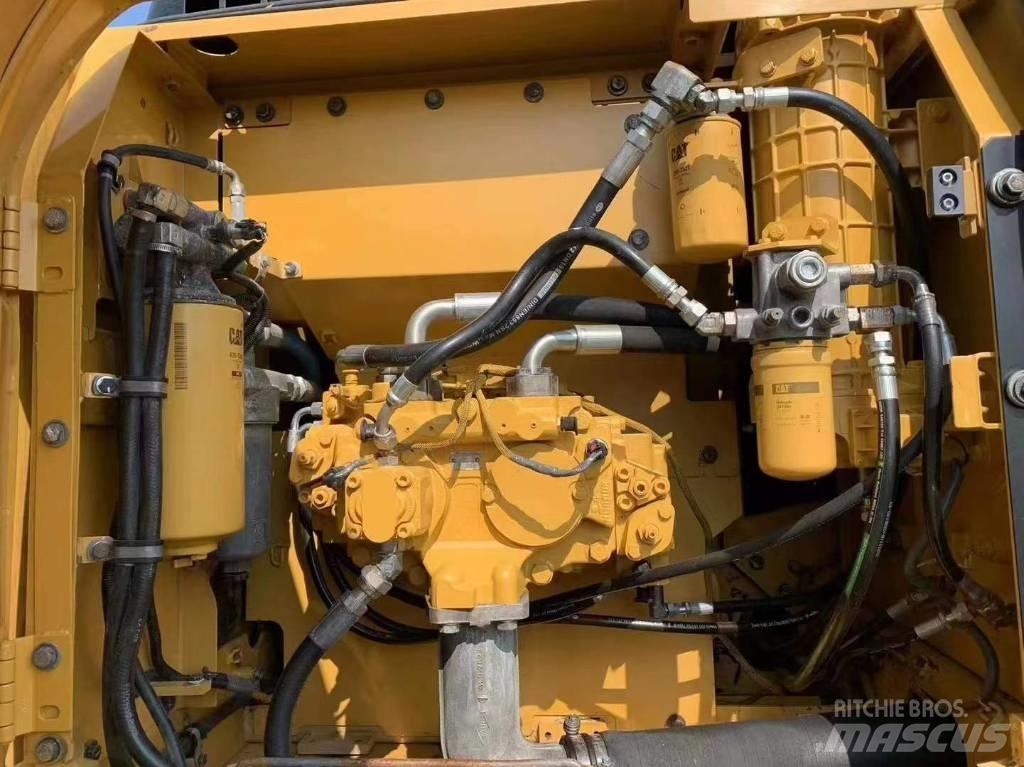 CAT 323 D 履帶式 挖土機/掘鑿機/挖掘機