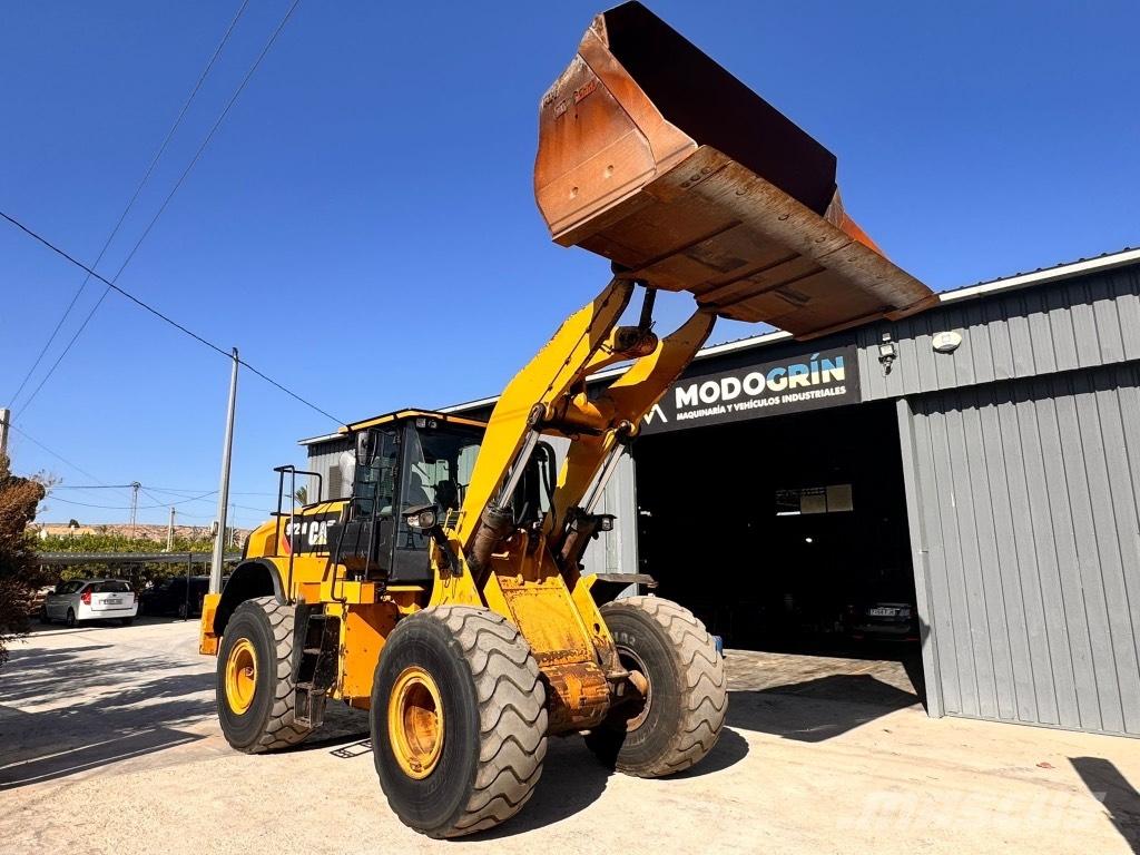 CAT 972 M 輪胎式裝載機