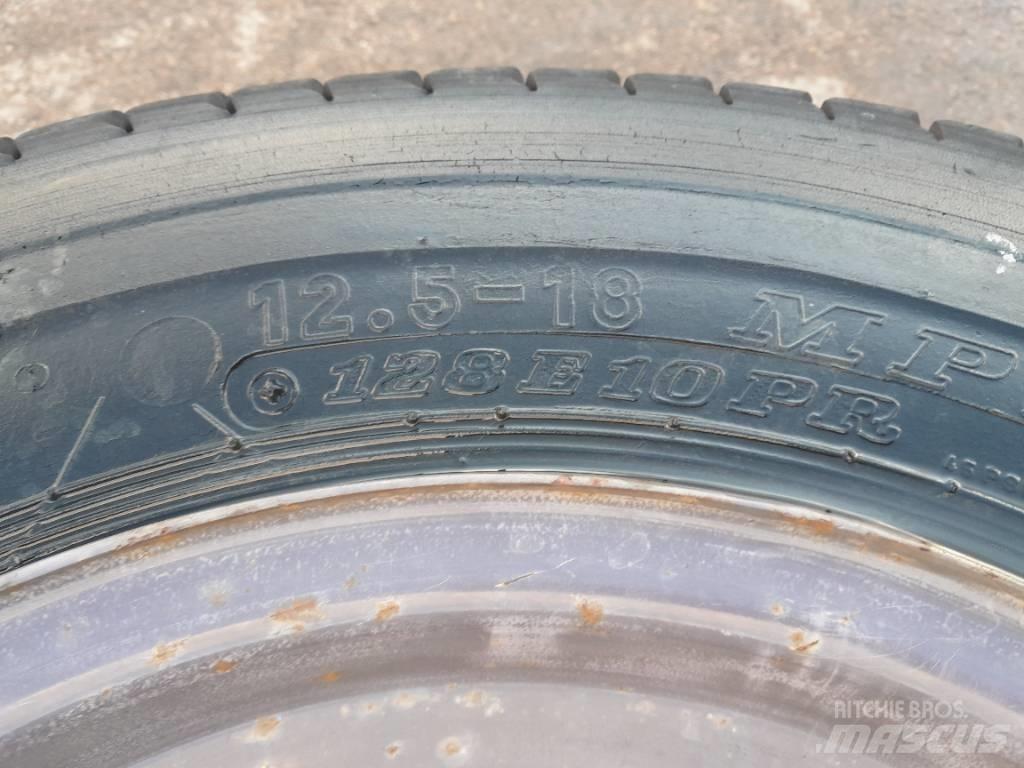 Dunlop 12,5-18 Hjul 輪胎、車輪和輪圈