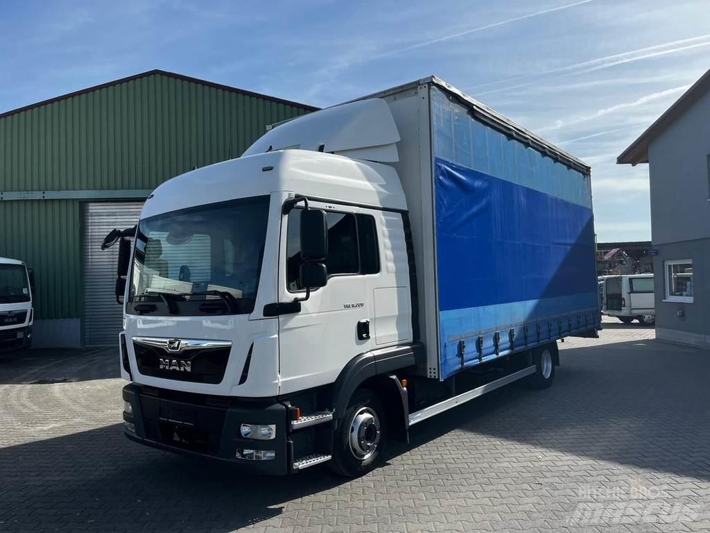 MAN TGL 8.220 篷布卡車