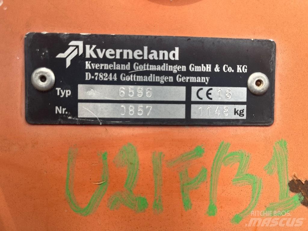 Kverneland ANDEX 653 耙與翻草機