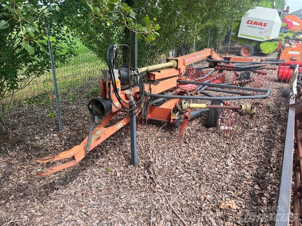 Kverneland ANDEX 653 耙與翻草機