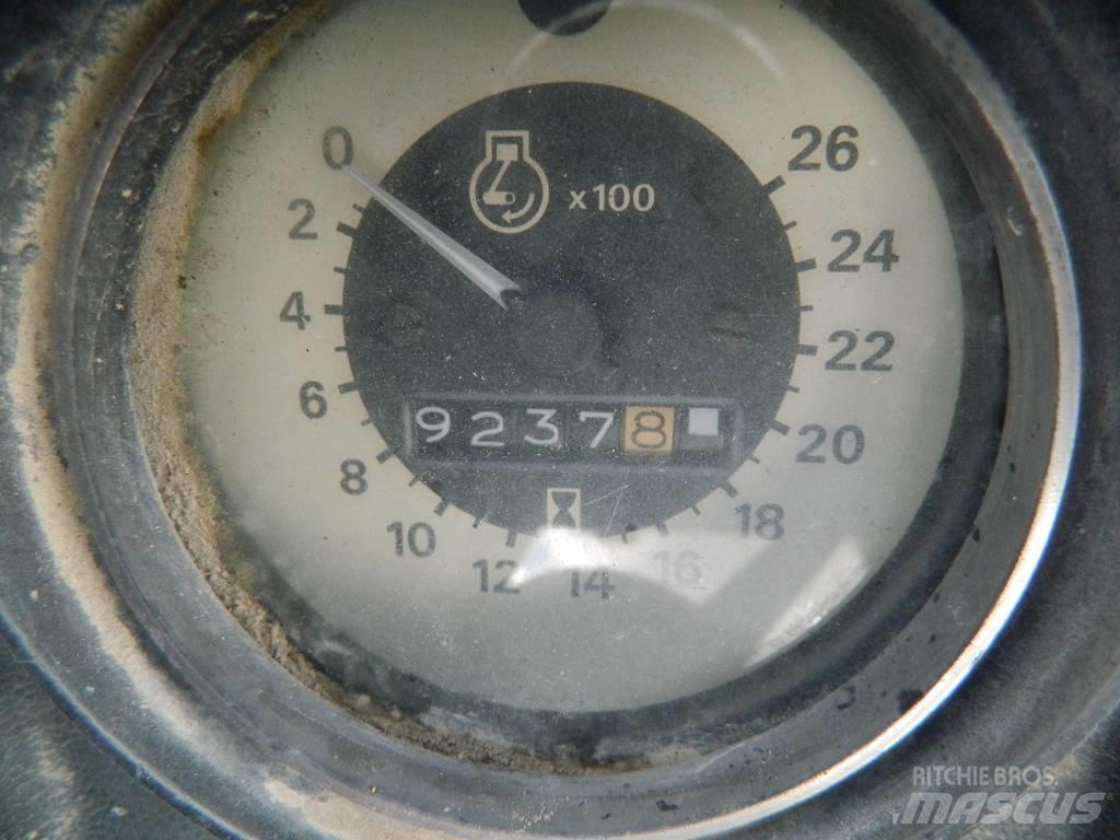 Ford TW 25 曳引機