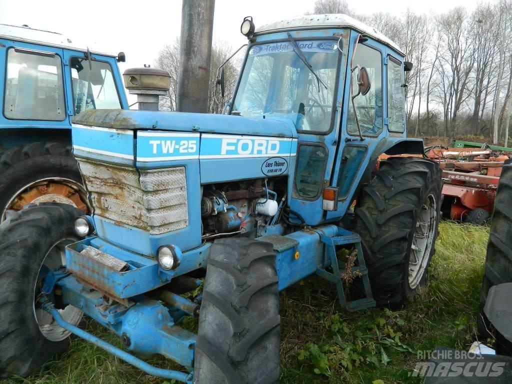 Ford TW 25 曳引機
