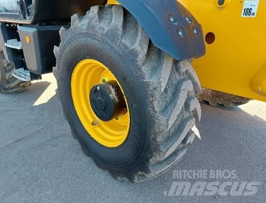 JCB 540-170 伸縮臂操作車