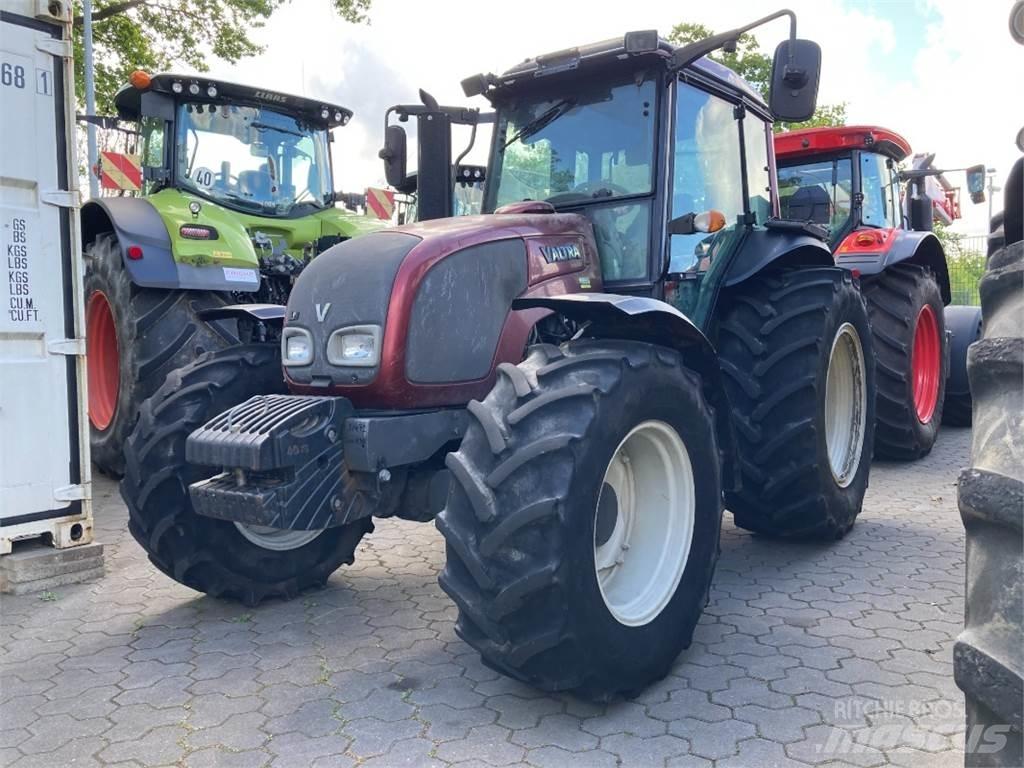 Valtra A93 Hi Tech 曳引機