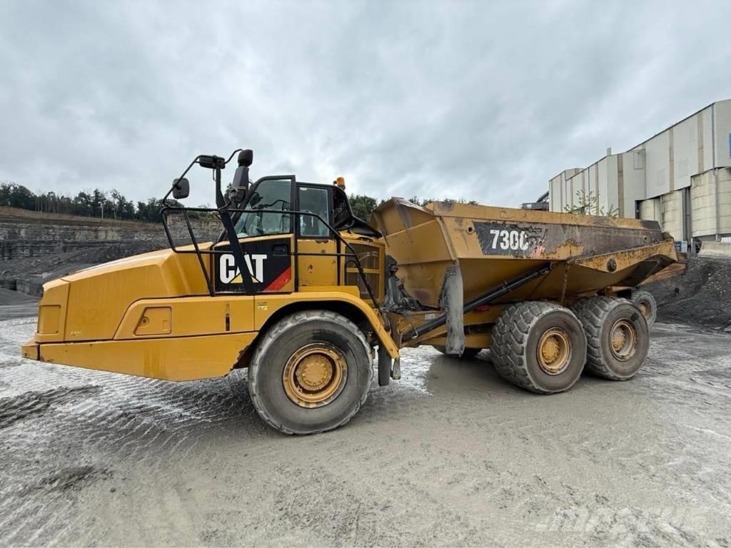 CAT 730C 鉸接式起吊車