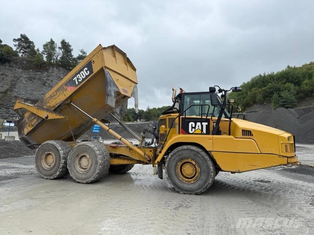 CAT 730C 鉸接式起吊車