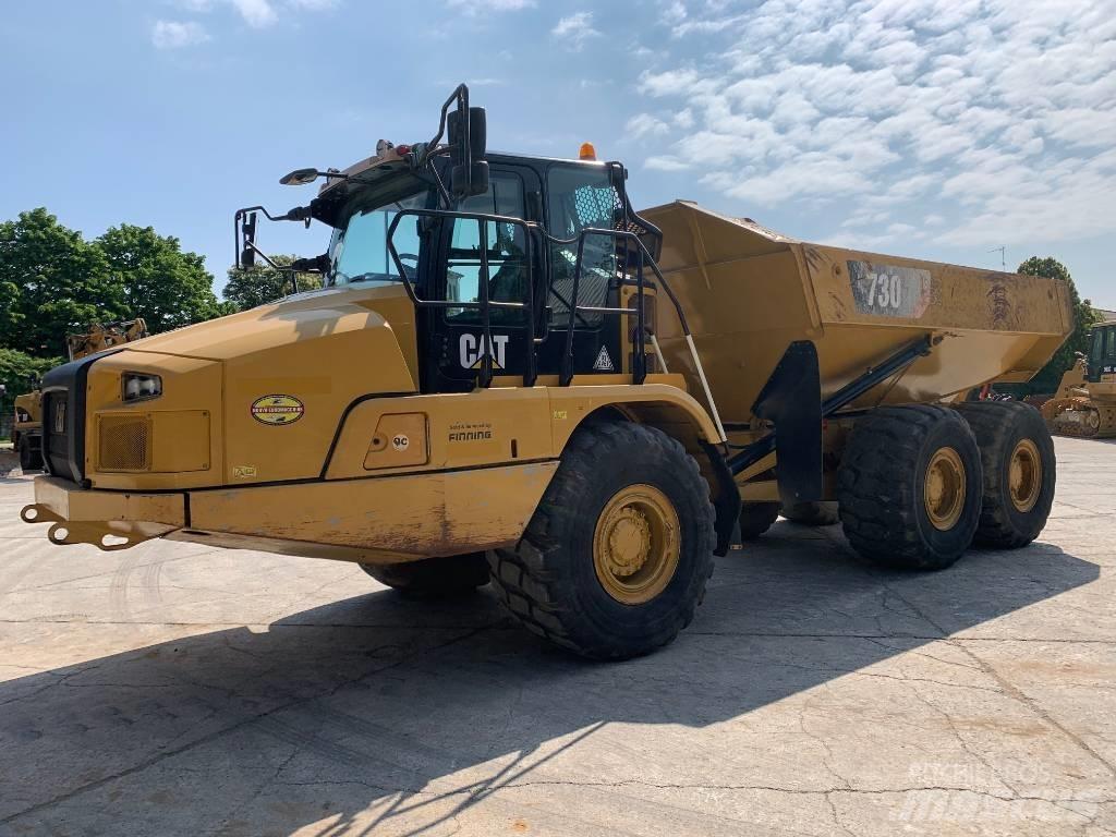 CAT 730 鉸接式起吊車