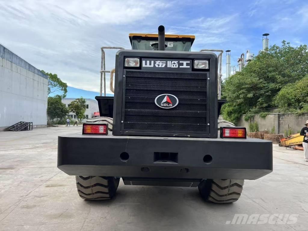 SDLG LG956L 輪胎式裝載機