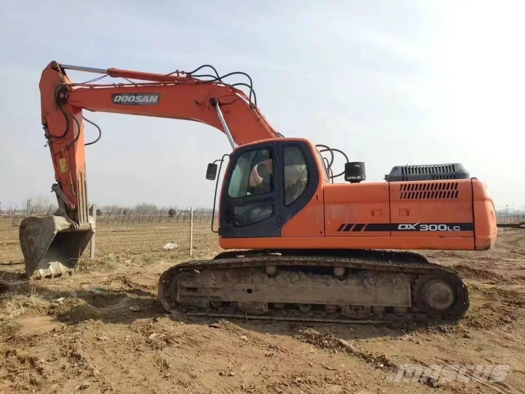 Doosan DX300 履帶式 挖土機/掘鑿機/挖掘機