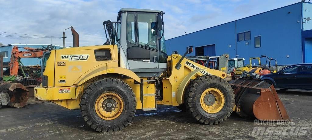 New Holland W 130 輪胎式裝載機