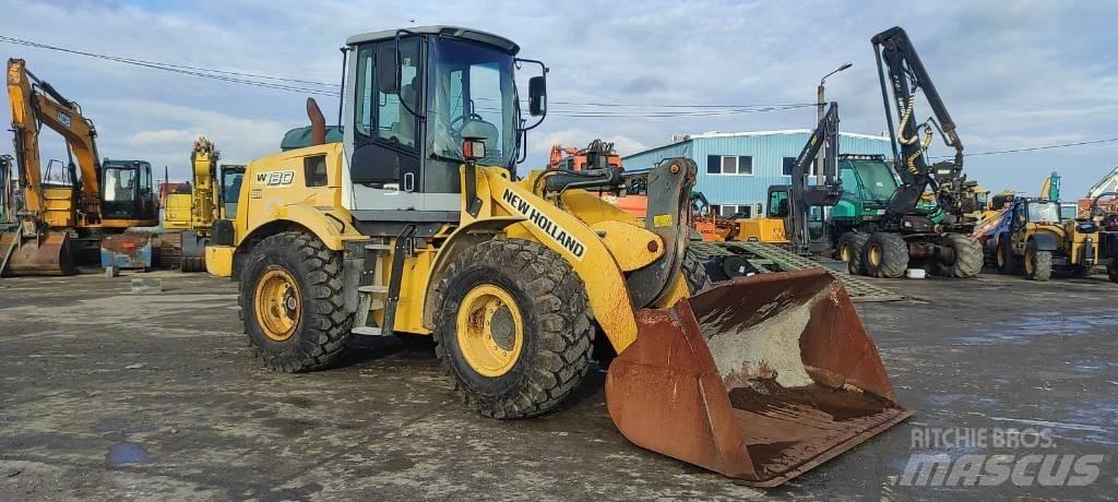 New Holland W 130 輪胎式裝載機