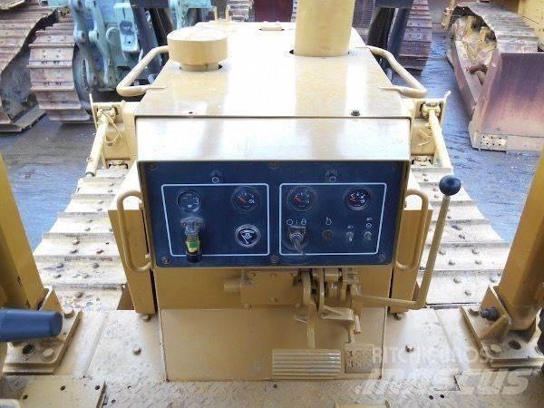 CAT D6G 履帶推土機