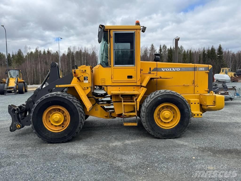 Volvo L 90 D 輪胎式裝載機