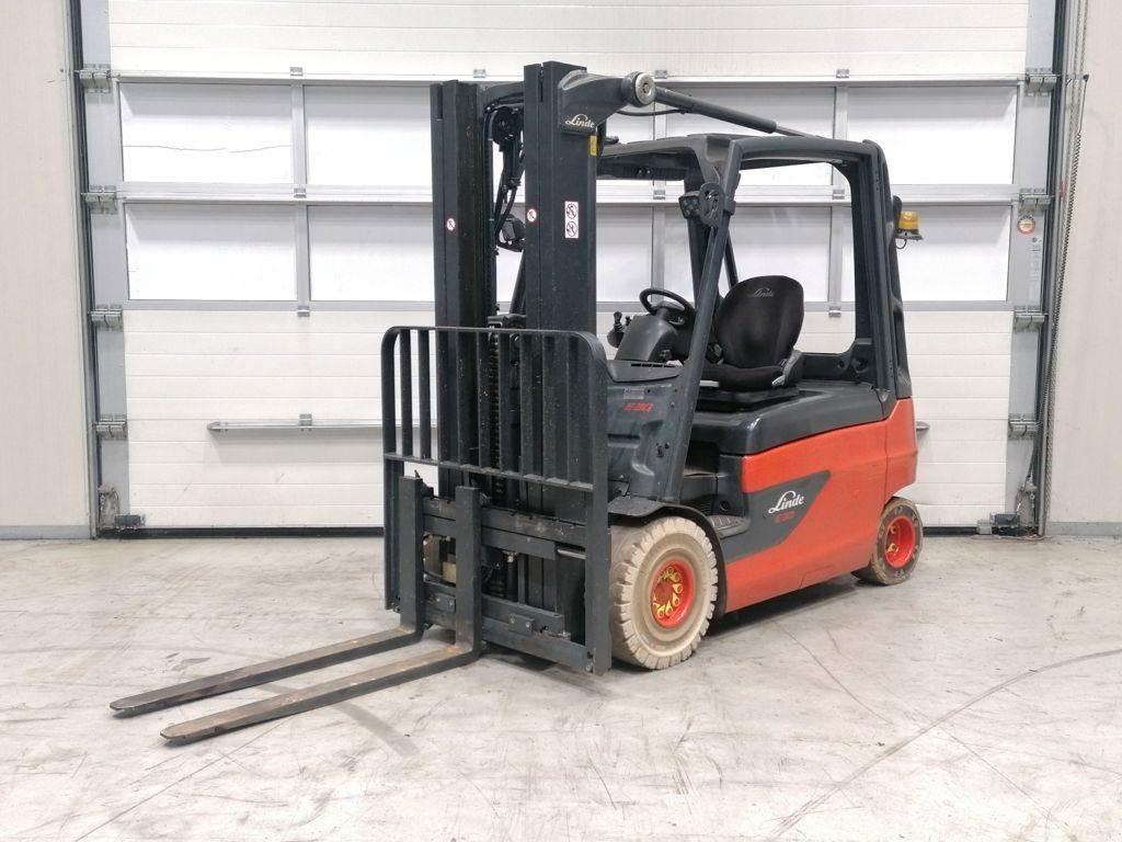 Linde E30L-01 電動堆高機