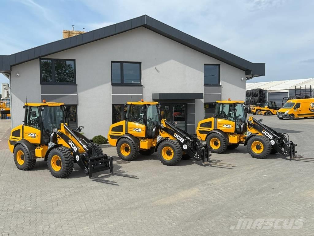 JCB 409 輪胎式裝載機