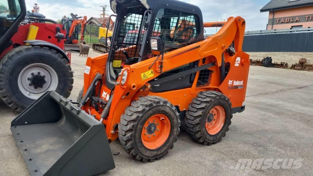 Bobcat S530 滑移轉向裝載機