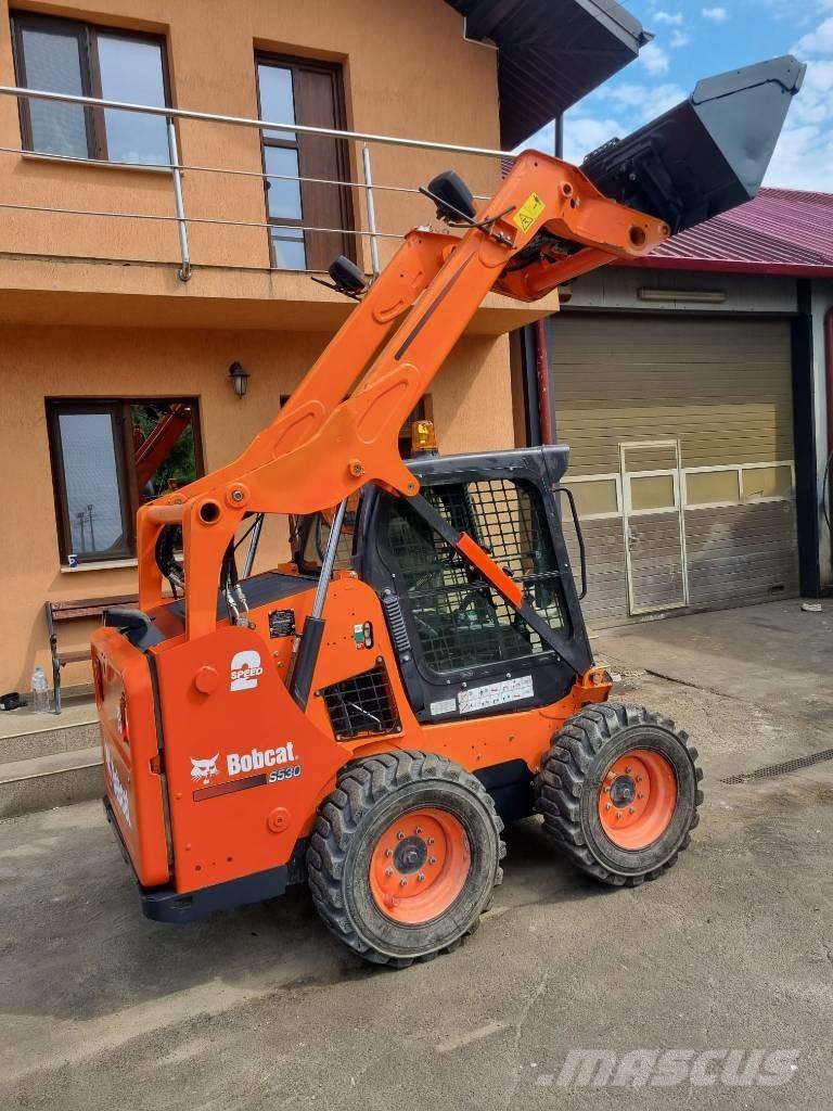 Bobcat S530 滑移轉向裝載機