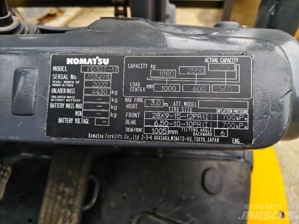 Komatsu 30 柴油卡車