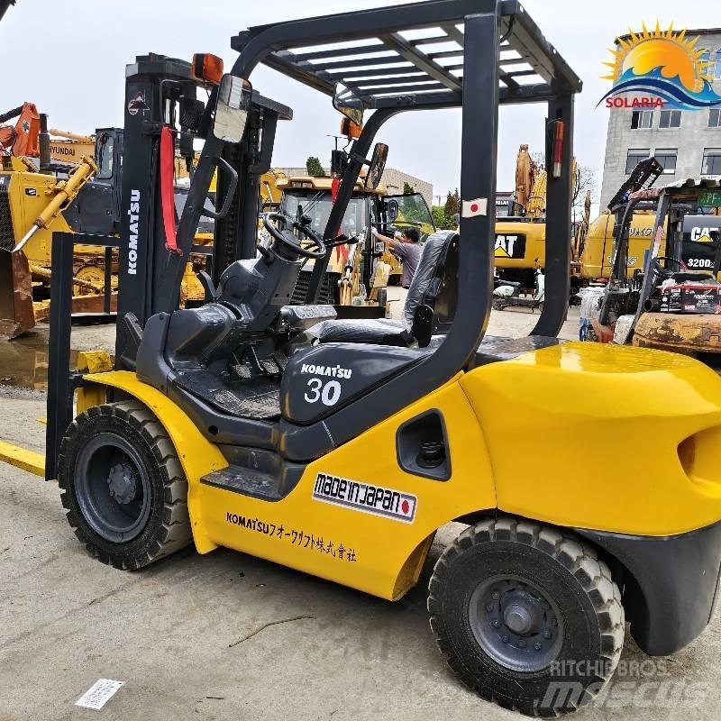 Komatsu 30 柴油卡車