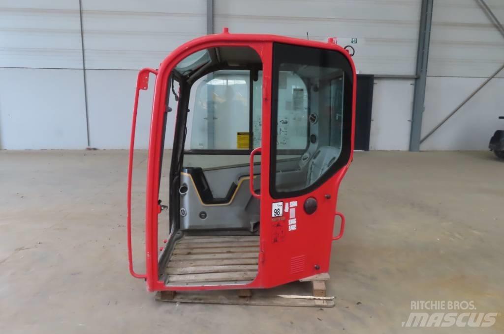 Volvo ECR 88 D 駕駛室與內部