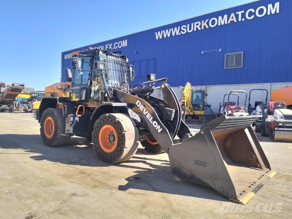 Develon DL 220-7 輪胎式裝載機