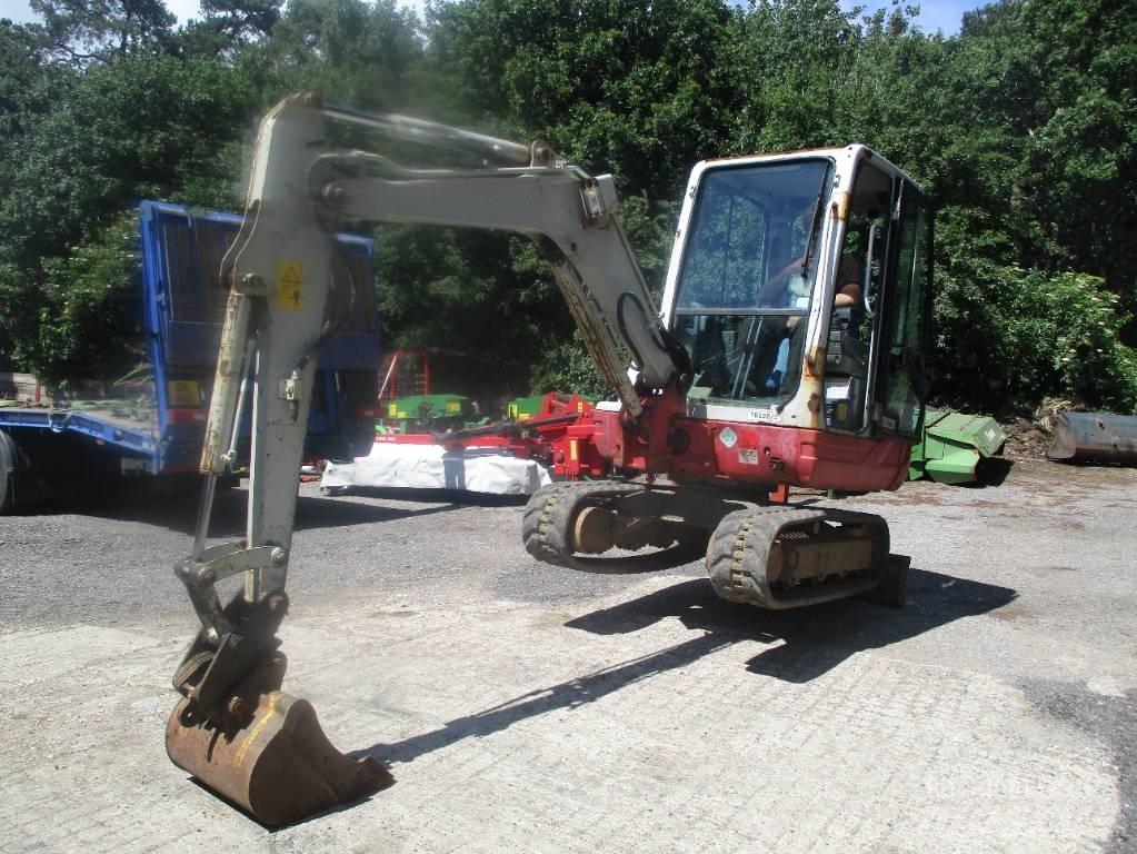 Takeuchi TB 228 小型挖土機/掘鑿機<7t(小型挖掘機)