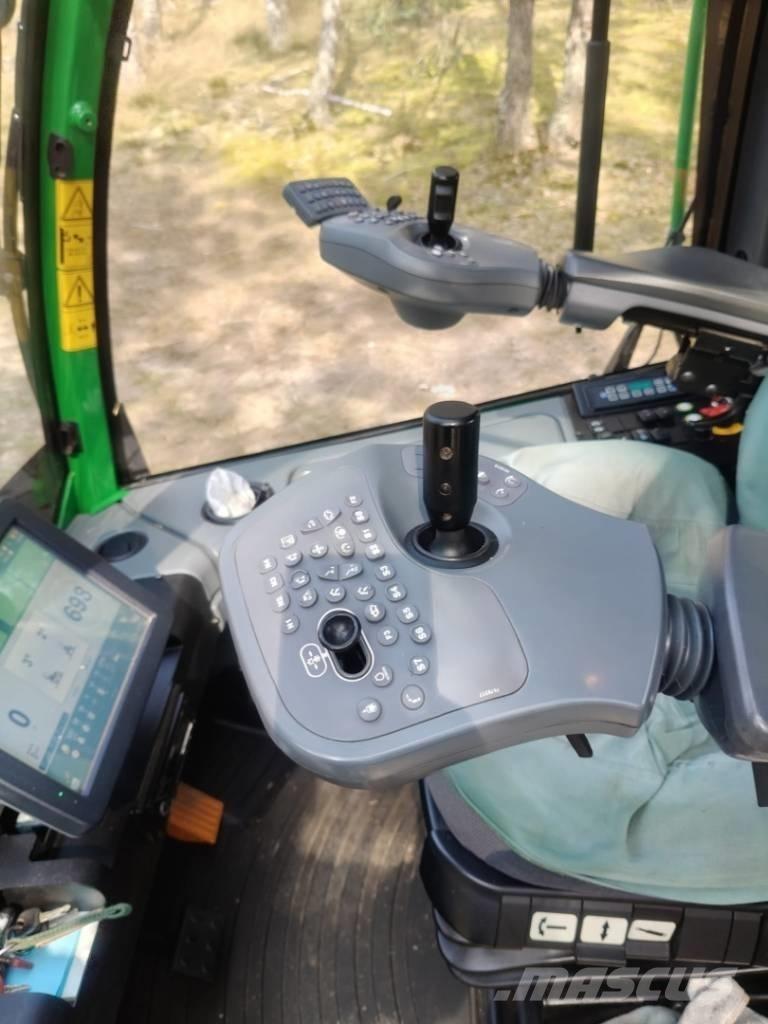 John Deere 1270 G 收穫機