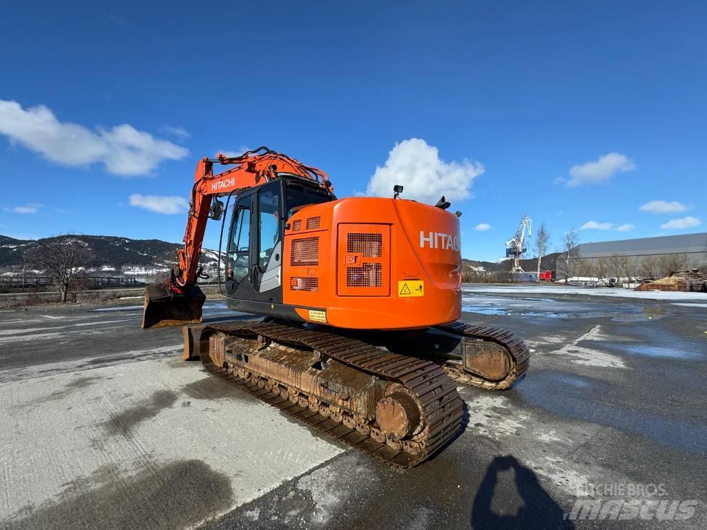 Hitachi ZX 225 US 履帶式 挖土機/掘鑿機/挖掘機