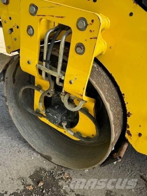 Bomag BW 120 AD-5 雙輪滾壓機