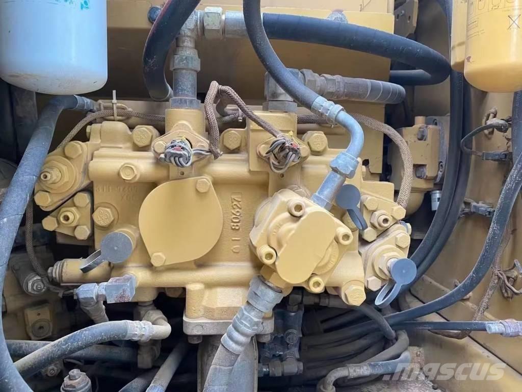 CAT 312D 中型挖土機/掘鑿機/挖掘機 7t-12t